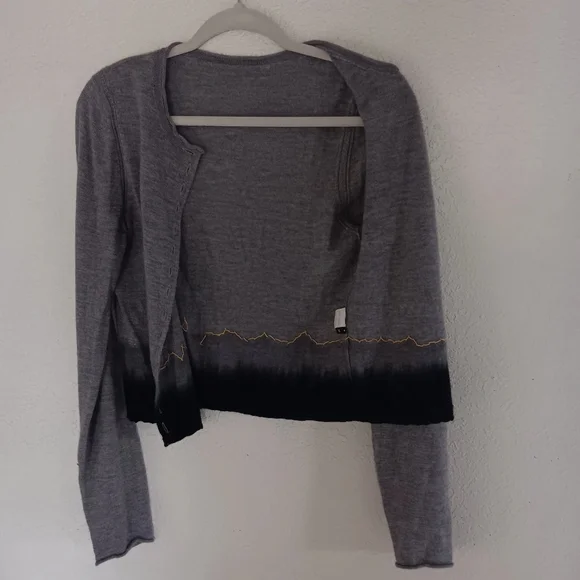 Yigal Azrouel 100% CASHMERE cardigan. Size Medium. Gray.